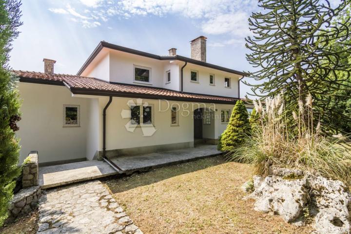 House Poljane, Opatija - Okolica, 500m2