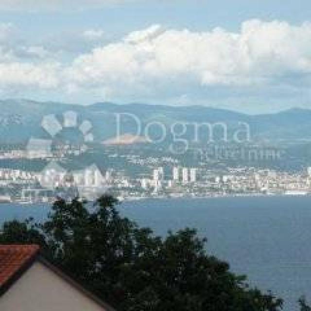 Opatija okolica, VILA  sa 8 apartmana i bazenom