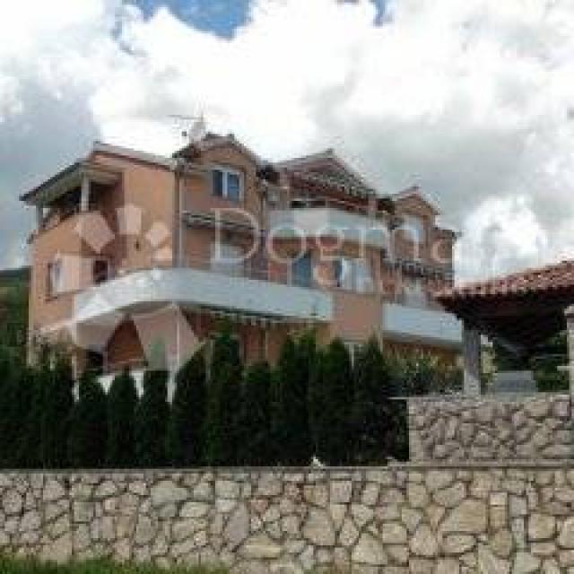 Opatija okolica, VILA  sa 8 apartmana i bazenom