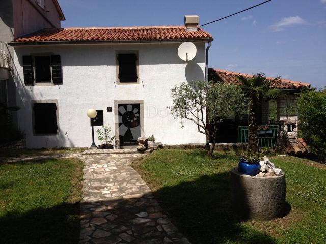 House Drenje, Raša, 350m2