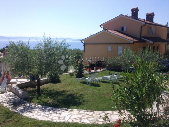 House Drenje, Raša, 350m2