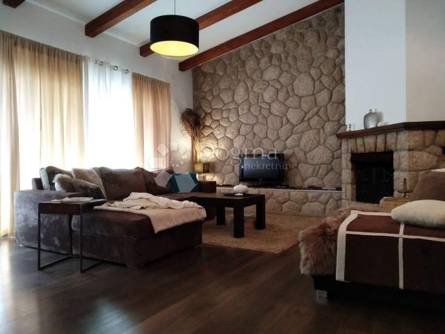 House Jadranovo, Crikvenica, 520m2