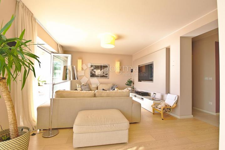 Flat Opatija, 300m2