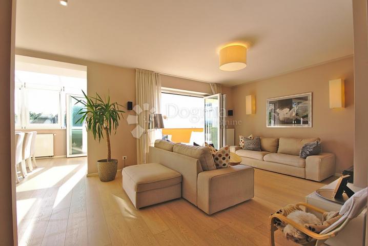 Flat Opatija, 300m2