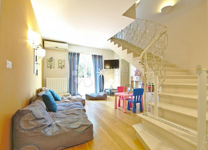 Flat Opatija, 300m2