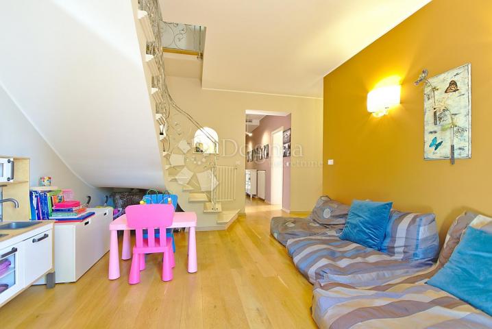 Flat Opatija, 300m2