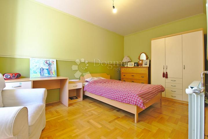 Flat Opatija, 300m2