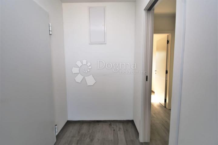 MALINSKA, APARTMAN U NOVOGRADNJI, TOP LOKACIJA