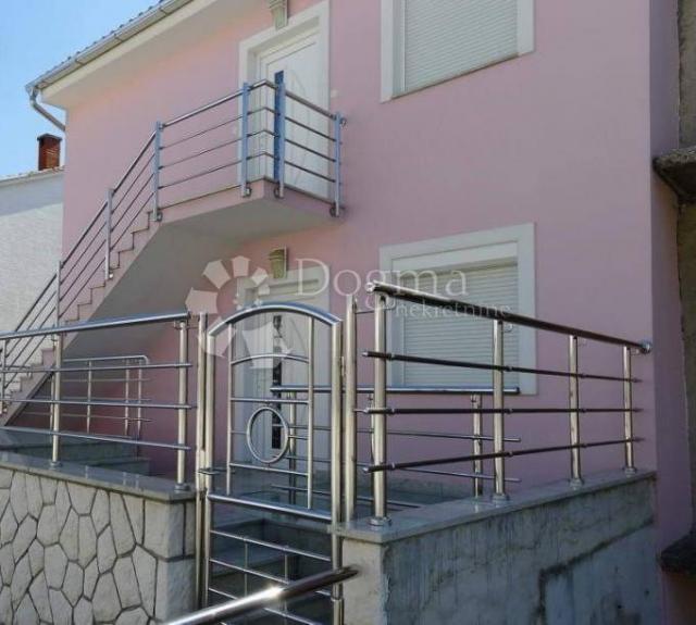 Apartment House with sea view Crikvenica, 386m2