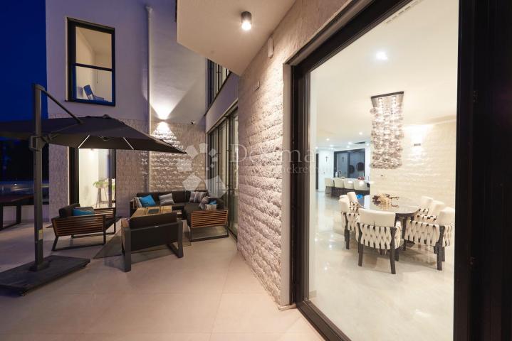 House Trogir, 370,09m2