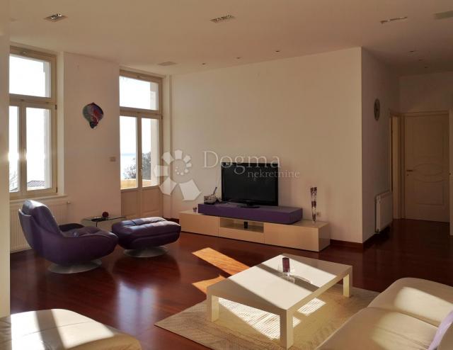 Flat Opatija, 138m2