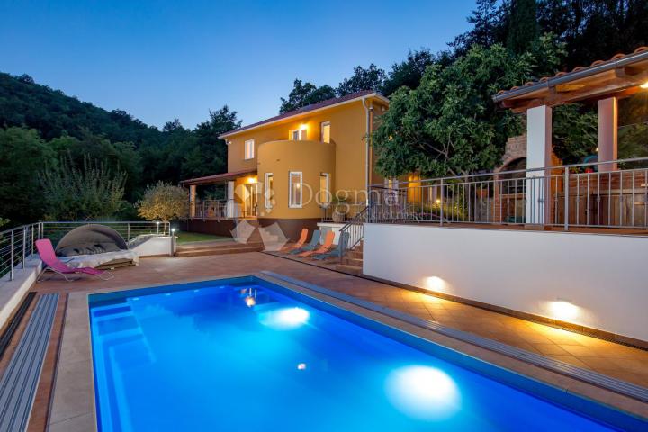 House Veprinac, Opatija - Okolica, 1.221m2