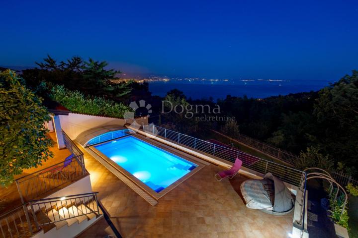 House Veprinac, Opatija - Okolica, 1.221m2