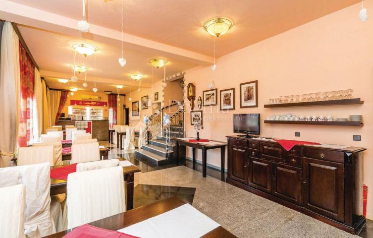 Obiteljski Hotel Pag - 720 m²