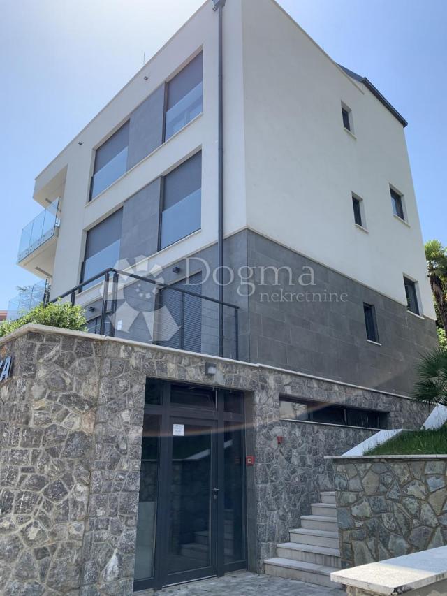 House Opatija - Centar, Opatija, 641m2