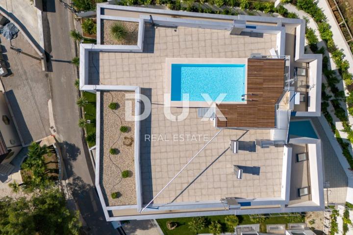 OPATIJA, ZENTRUM - Penthouse in einem neuen Gebäude mit Pool auf dem Dach oberhalb des Zentrums von 