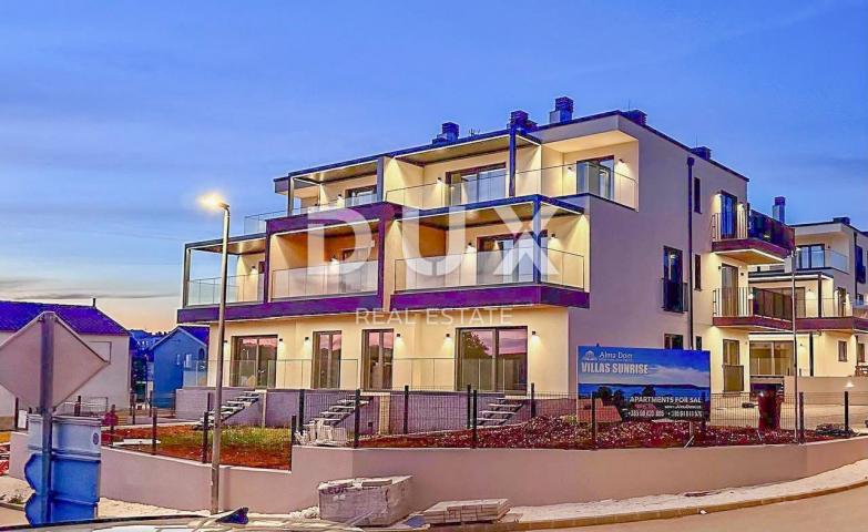 PULA, MEDULIN - luxury apartment 78m2 in a new building 100m from the sea, panoramic sea view