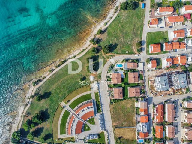 PULA, MEDULIN – größeres Apartment mit Terrasse und Meerblick in einem Neubau, 100 m vom Meer entfer