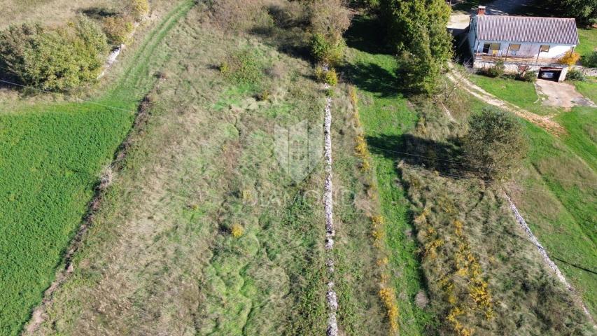 Baugrundstück mit Baugenehmigung in der Nähe von Pula