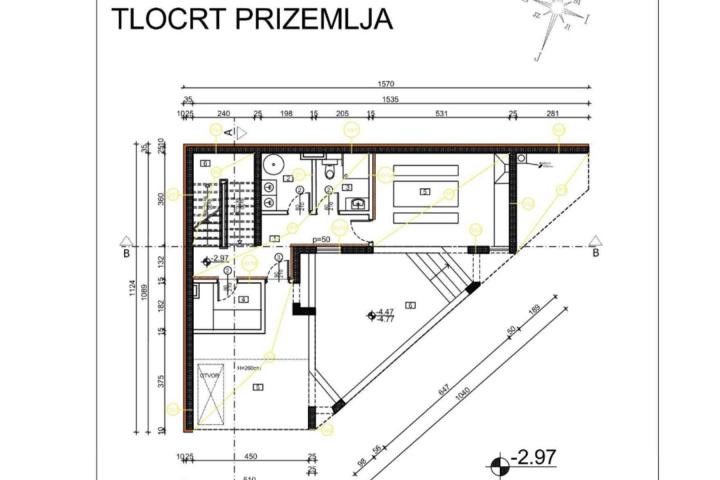 Hvar, Sv. Neđelja, atraktivno građevno zemljište površine 455 m2, udaljeno 75 m od mora. 