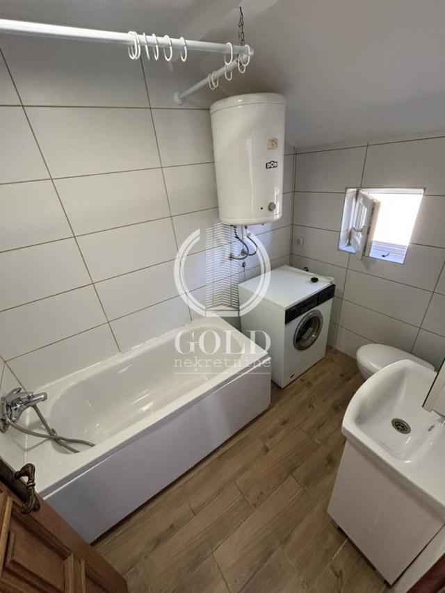 IZDAVANJE Kuća: NOVI SAD-Novi Sad-Adice, Slavka Rodića, 150. 00m2, 400eur ID#7981