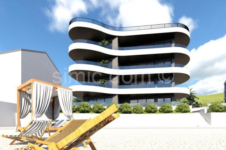 Dvosoban apartman u prvom redu do plaže, Trogir