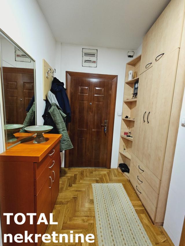 5 Petosoban stan NOVI SAD, 267800€