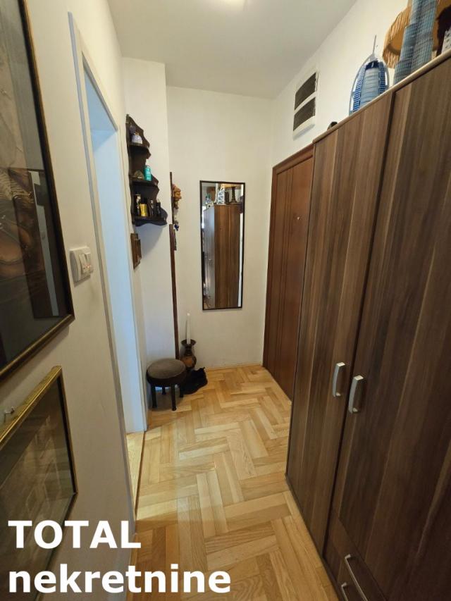 2 Dvosoban stan NOVI SAD, 108000€