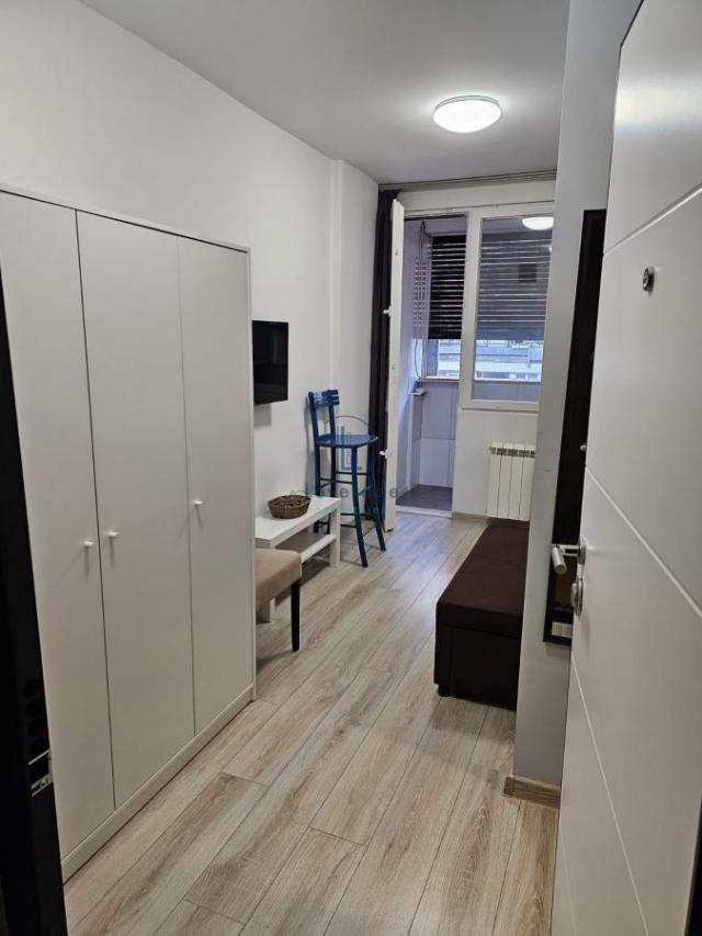 Blok 22, Bulevar Arsenija Čarnojevića, 31 m2