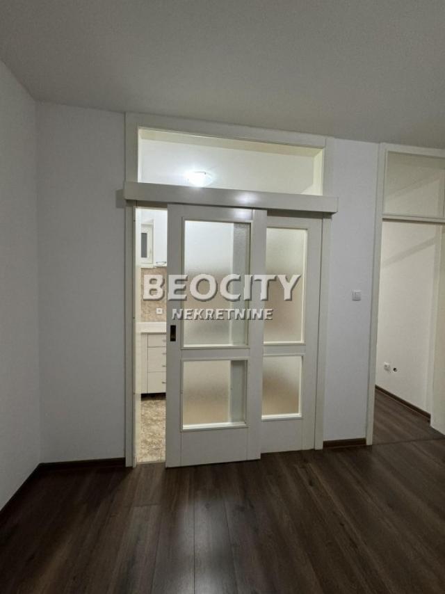 Novi Sad, Grbavica, Miše Dimitrijevića, 2. 0, 38m2, 112000EUR