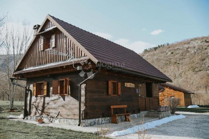 House Trnovac, Gospić - Okolica, 300m2