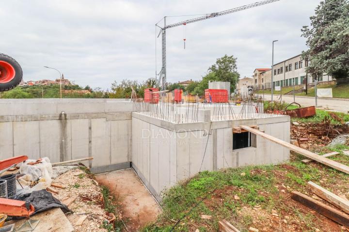 Neubau in Buje, Wohnung im Erdgeschoss.