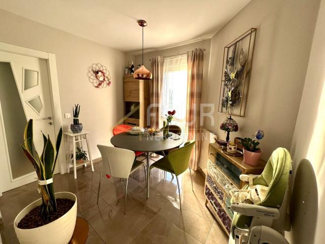 Flat Rovinj, 78,43m2