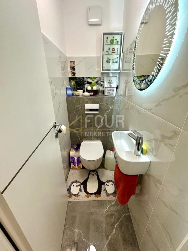 Flat Rovinj, 78,43m2