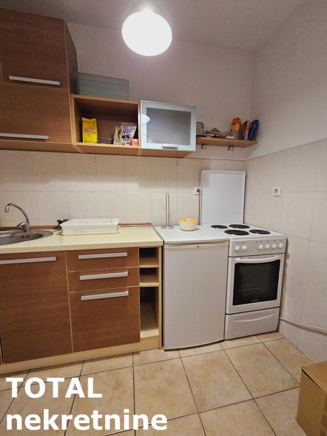 0. 5 Garsonjera NOVI SAD, 85490€