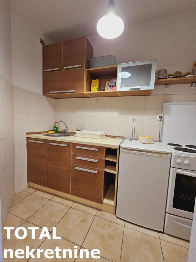 0. 5 Garsonjera NOVI SAD, 85490€