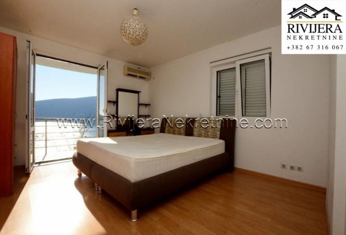 Two-bedroom apartment with a panoramic view of the sea, Herceg Novi Center