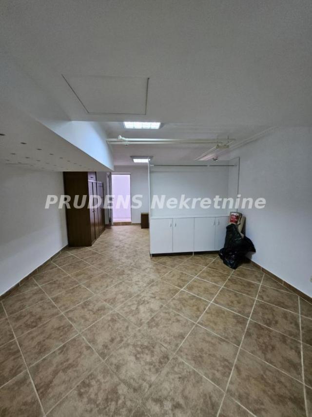 Bežanijska kosa 2, 30m2, odmah useljiv