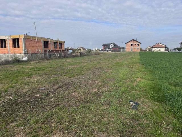 Građevinski plac - Futog - 545m2 - odlična pozicija!