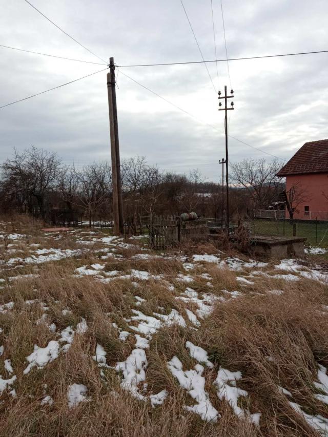 Plac u Drači kod Kragujevca -  površina 7071 m2, građevinsko i poljoprivredno zemljište sa mogućnošć