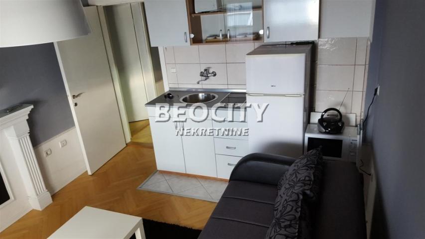 Novi Sad, Centar, Zmaj Jovina, 1. 5, 40m2, 500EUR