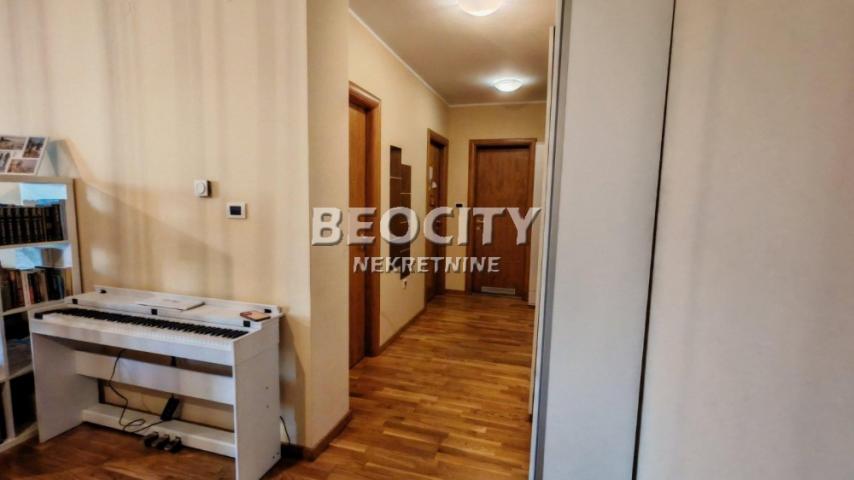 Novi Sad, Sajam, Branka Bajića, 3. 0, 66m2, 166000EUR