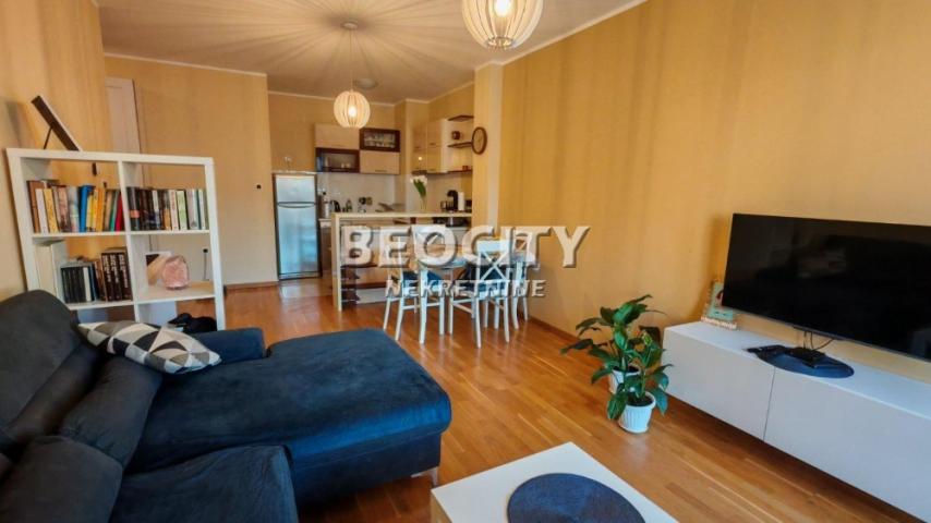 Novi Sad, Sajam, Branka Bajića, 3. 0, 66m2, 166000EUR