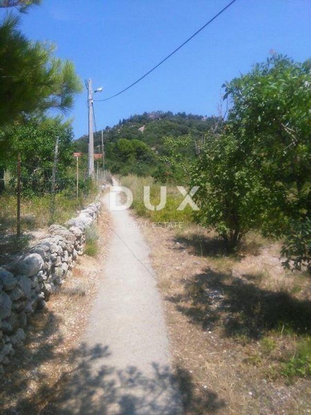 RAB, BARBAT - building land 1426m2 with a view of the sea for a residential building - flats - apart