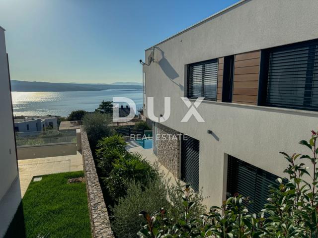 CRIKVENICA - luxury villa in Crikvenica with a heated pool and a panoramic view of the sea and Kvarn