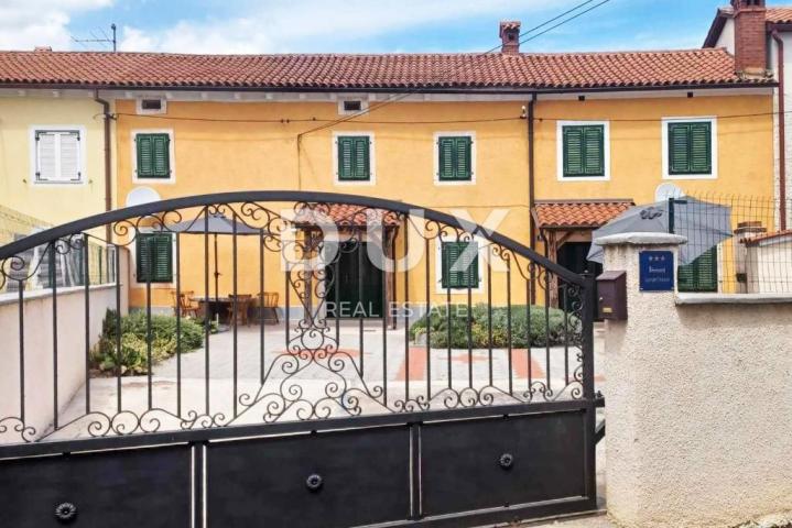 ISTRIA, MARČANA - Two adapted houses in a row