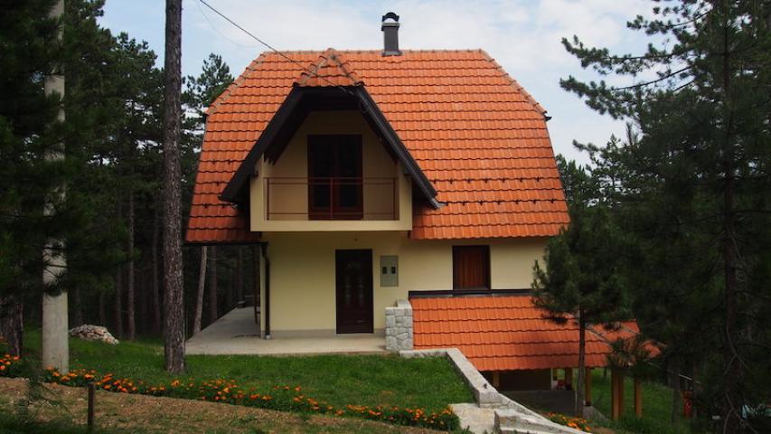 Izdavanje, Stan, 44. 00m2 , Centar