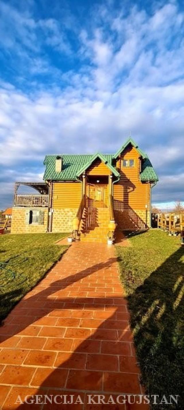 Prodaja, Kuća, 153. 00m2 , Zlatibor