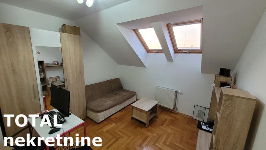 4 Četvorosoban stan NOVI SAD, 179220€