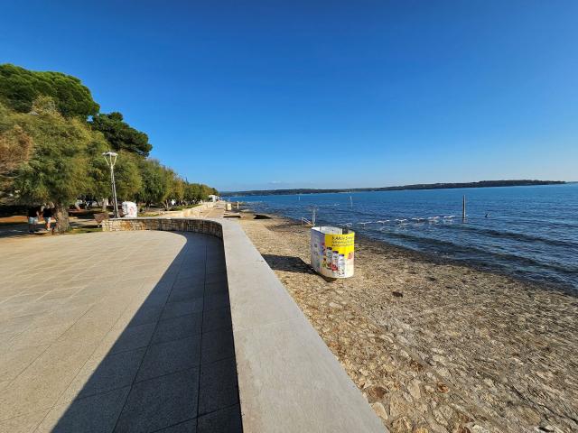 Stan u Novigradu  u prizemlju blizu plaže i mora